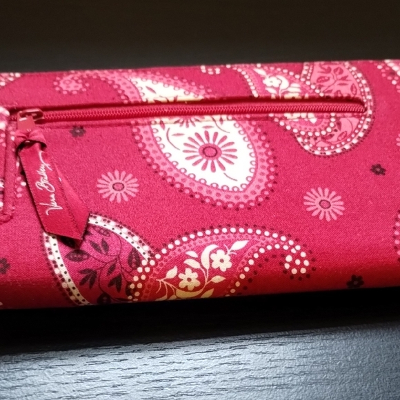 Vera Bradley Red Paisley Women's Wallet - Picture 6 of 7